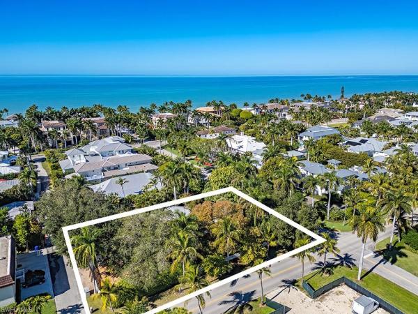 Olde Naples, 186 S 1st Ave, Naples, Florida 34102, image 1