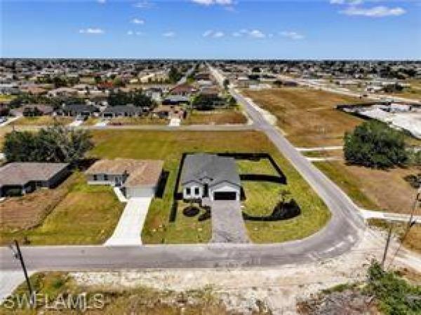 Cape Coral, 1219 NE 36th Ln, Cape Coral, Florida 33909, image 1