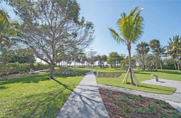 Park Place At Park Shore, 4126 Belair Ln #B6, Naples, Florida 34103, image 2