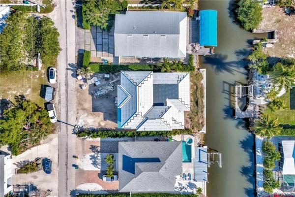 Gulf Shores, 2750 Gulfview Dr DR, Naples, Florida 34112, image 1