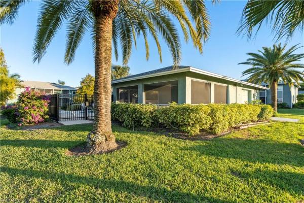 134 E Cypress Way #3, Naples, Florida 34110, image 1