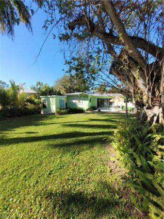 Lake Forest, 870 Forest Ave, Naples, Florida 34102, image 2