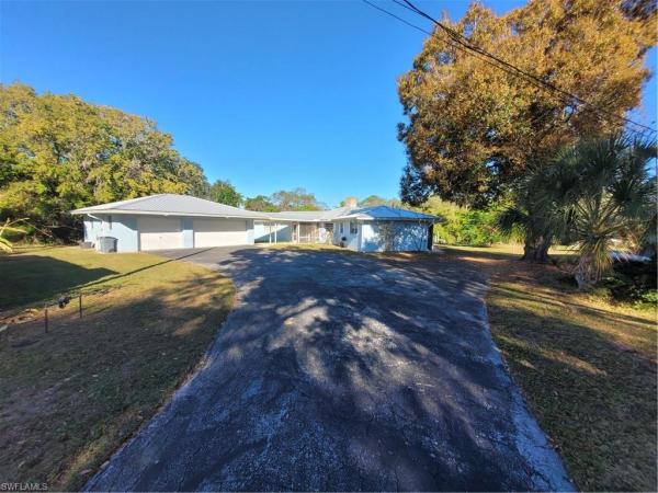 Nuttinglikit Grove, 10131 Main Dr, Bonita Springs, Florida 34135, image 2