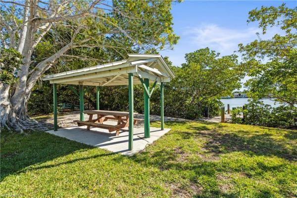 397 Valley Dr, Naples, Florida 34134, image 2