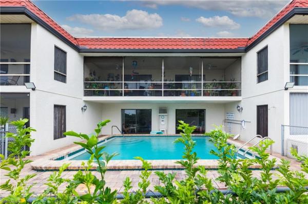 St Clair Garden, 4728 Orange Grove Blvd #11, North Fort Myers, Florida 33903, image 2