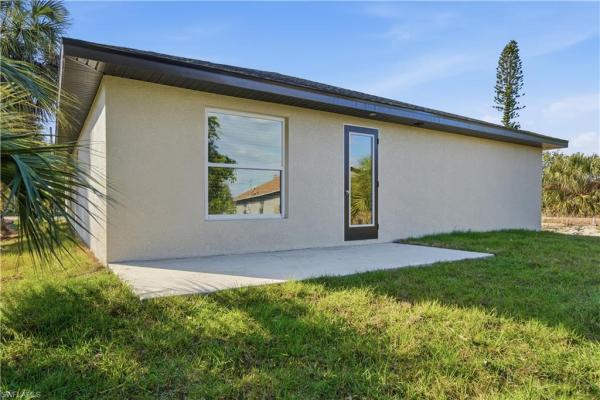Ben Davis Park, 2141 Davis St, Fort Myers, Florida 33916, image 2