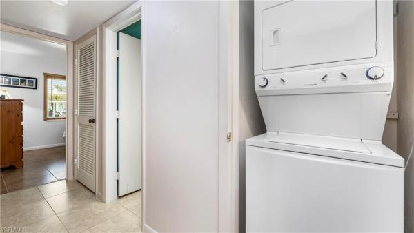 Windsor At Kings Lake, 2904 Kings Lake Blvd, Naples, Florida 34112, image 2