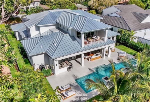 The Moorings, 788 Riviera Dr, Naples, Florida 34103, image 1