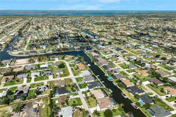 Cape Coral Residential, 2017 31st Ter, Cape Coral, Florida 33914, image 3