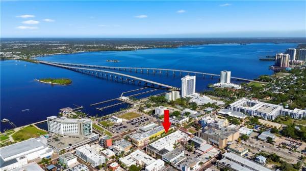 Earnhardt, 2260 1st St #210, Fort Myers, Florida 33901, image 3