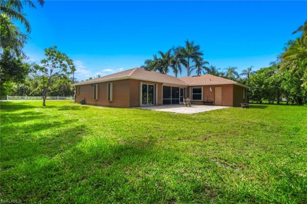 Bonita Springs Golf & Country Club, 25452 Paradise Rd, Bonita Springs, Florida 34135, image 1