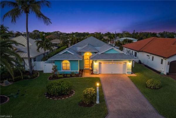 41 4th St, Naples, Florida 34134, image 1