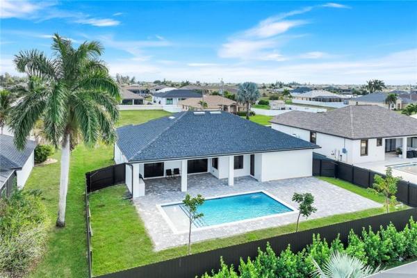 Cape Coral Residential, 1020 33rd Pl, Cape Coral, Florida 33993, image 2