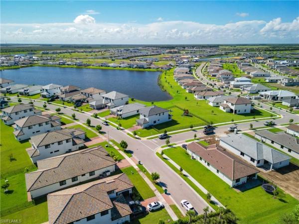 5105 Gambero Way, Naples, Florida 34142, image 2