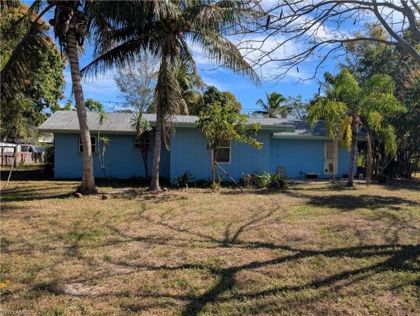Wilmer Heights, 2416 Andrew Dr, Naples, Florida 34112, image 2