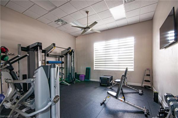 Valencia Country Club, 1724 Birdie Dr, Naples, Florida 34120, image 2