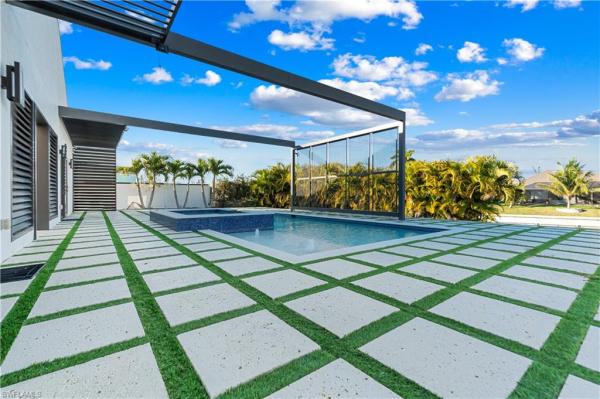 Cape Coral Residential, 1817 SW 11th Ter, Cape Coral, Florida 33991, image 2