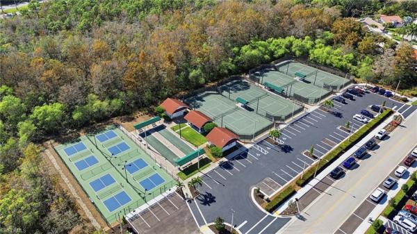 Country Glen, 7340 Glenmoor Ln, Naples, Florida 34104, image 2