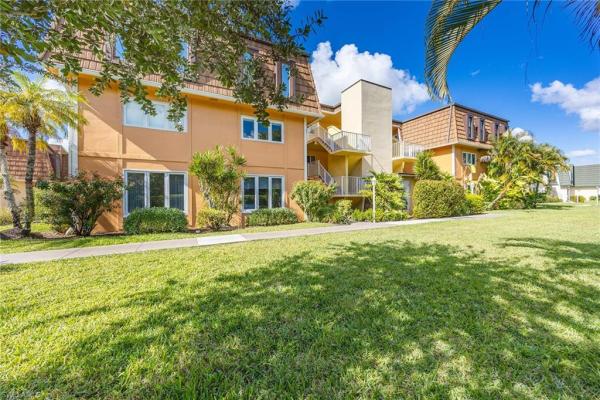 Naples Bath & Tennis Club, 1830 Bald Eagle Dr #431A, Naples, Florida 34105, image 3