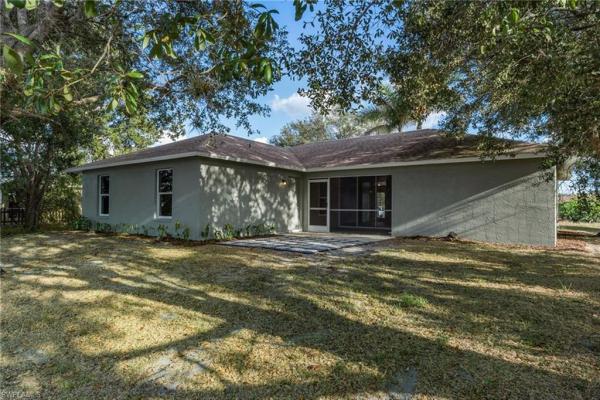 Mirror Lakes, 544 Pachman Cir, Lehigh Acres, Florida 33974, image 1