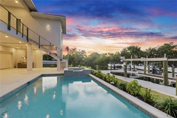 215 1st St, Naples, Florida 34134, image 2
