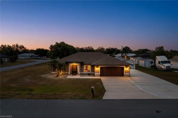 401 E Candlewick Cir, Lehigh Acres, Florida 33936, image 1