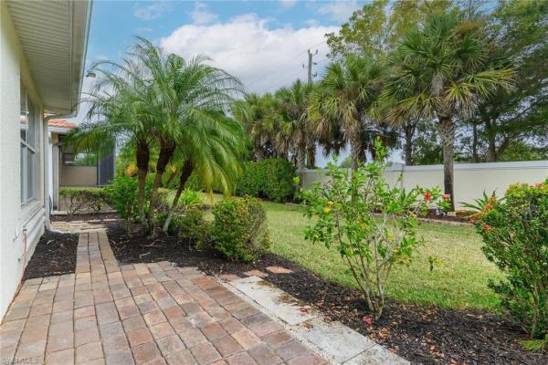 Manchester Square, 13418 Kent St, Naples, Florida 34109, image 2