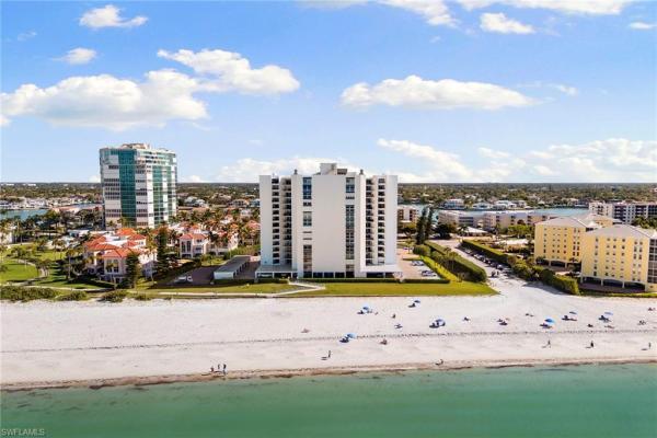 Horizon House At Park Shore, 3951 N Gulf Shore Blvd #205, Naples, Florida 34103, image 2