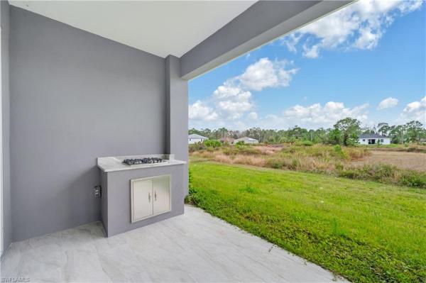 Lehigh Acres, 650 Kraft St, Lehigh Acres, Florida 33974, image 2