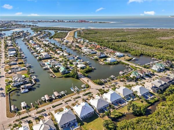 12176 Siesta Dr, Fort Myers Beach, Florida 33931, image 1