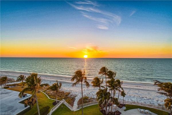 The Martinique Club, 3003 N Gulf Shore Blvd #701, Naples, Florida 34103, image 3