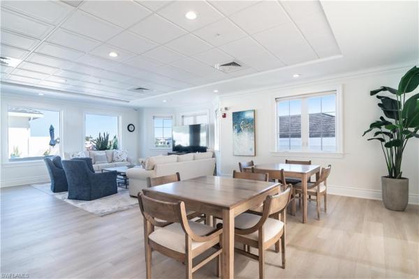 Charleston Square At Coquina Sands, 1400 N Gulf Shore Blvd #307, Naples, Florida 34102, image 2