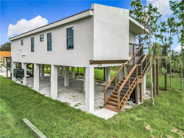 3710 SW 10th St, Lehigh Acres, Florida 33976, image 1