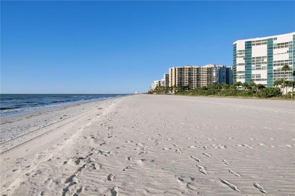 Horizon House At Park Shore, 3951 N Gulf Shore Blvd #505, Naples, Florida 34103, image 2
