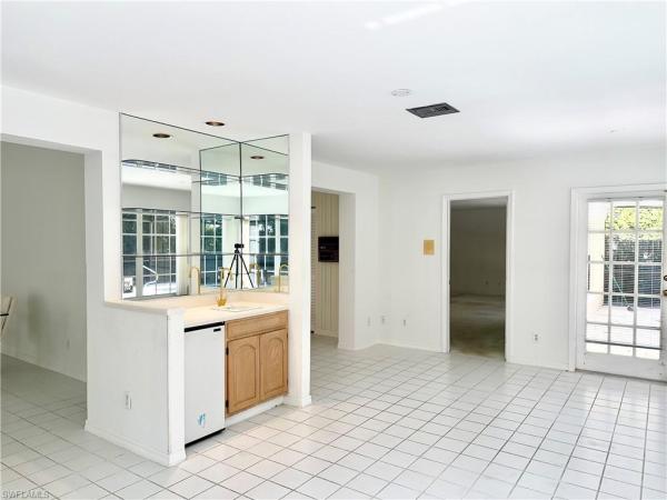Beauville At Pelican Bay, 7010 Rue De Marquis, Naples, Florida 34108, image 1