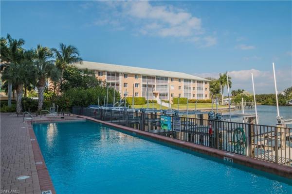 Vanderbilt Beachcomber At Vanderbilt Beach, 10620 Gulf Shore Dr #202, Naples, Florida 34108, image 2