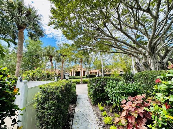 Park Terrace At Olde Naples, 72 S 7th St #306, Naples, Florida 34102, image 2