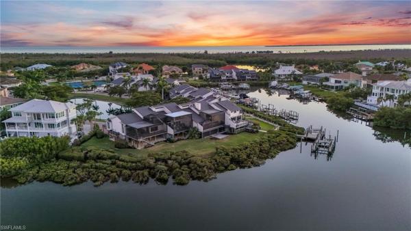 Jonathan Harbour, 17037 Marina Cove Ln, Fort Myers, Florida 33908, image 2