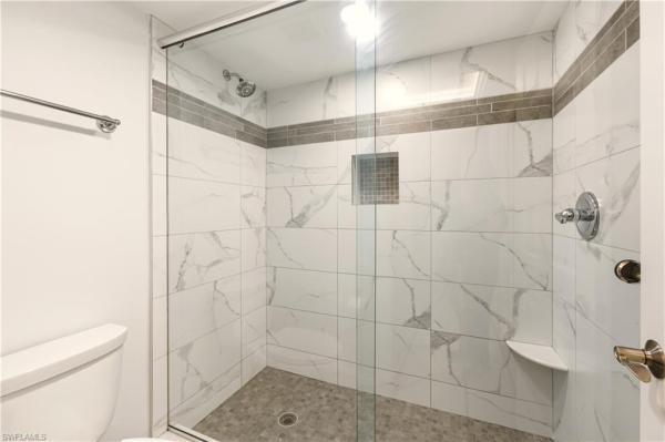 Commodore Club, 222 Harbour Dr #218, Naples, Florida 34103, image 3