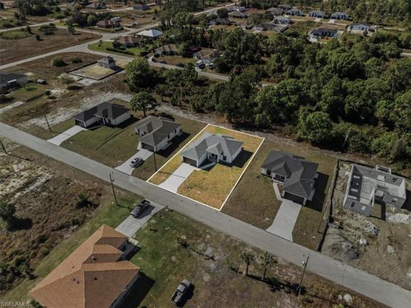 Lehigh Acres, 762 S Bianca Ave, Lehigh Acres, Florida 33974, image 3