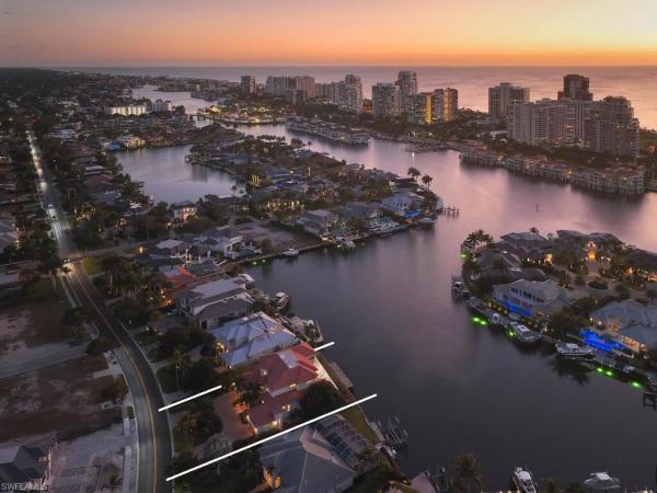 Park Shore, 4419 Crayton Rd, Naples, Florida 34103, image 1