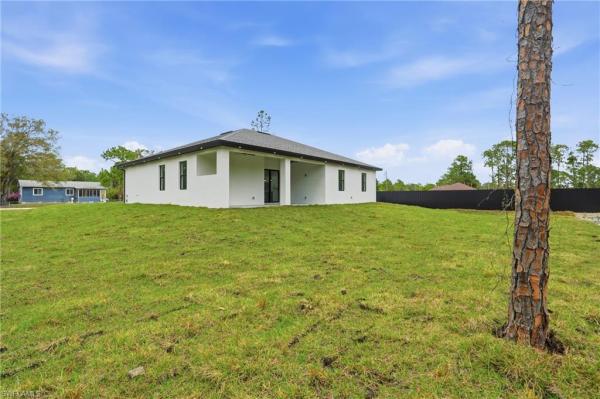 Lehigh Acres Residential, 1710 Williams Ave, Lehigh Acres, Florida 33972, image 3