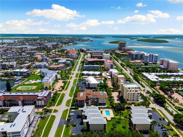 960 Swallow Ave #203, Marco Island, Florida 34145, image 2