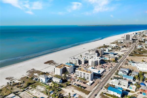 Estero Beach Club East, 2650 Estero Blvd #42, Fort Myers Beach, Florida 33931, image 2