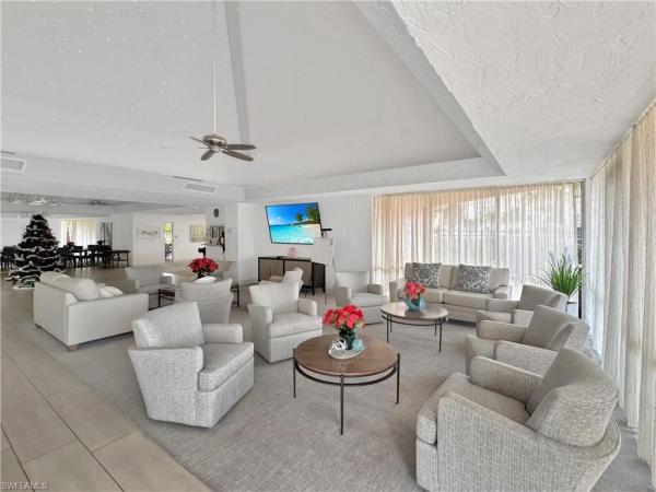 Turtle Lake Golf Colony, 170 Turtle Lake Ct #211, Naples, Florida 34105, image 2