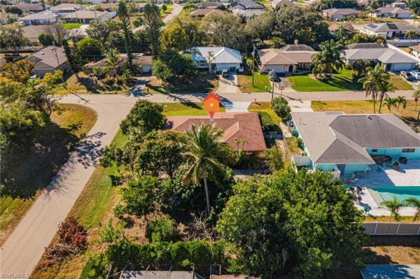 Cape Coral Residential, 1219 19th Ter, Cape Coral, Florida 33990, image 2