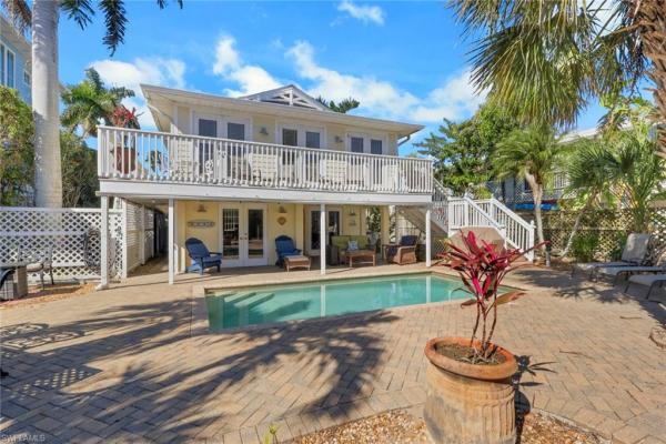 Gulf Harbor, 1292 Grand Canal Dr, Naples, Florida 34110, image 3