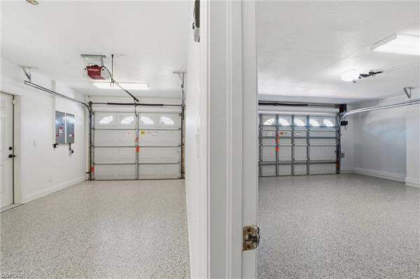 Cape Coral Residential, 2544 SE 23rd Pl, Cape Coral, Florida 33904, image 2