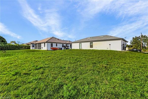 Lehigh Acres, 2507 SW 26th St, Lehigh Acres, Florida 33976, image 1