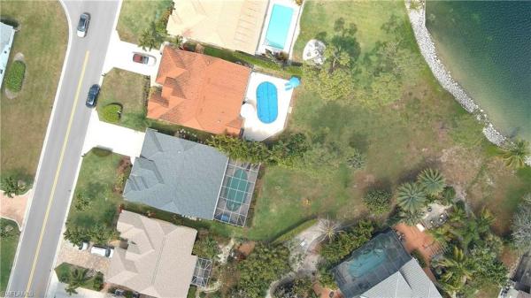 Berkshire Lakes, 700 Lambton Ln, Naples, Florida 34104, image 1